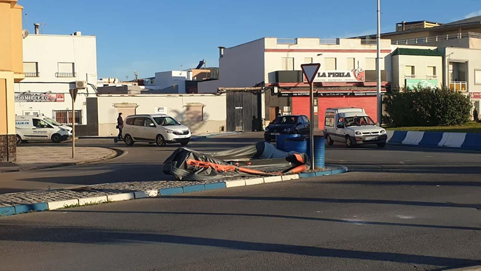 Las fotos de los destrozos del mobiliario urbano en la Línea de la Concepción