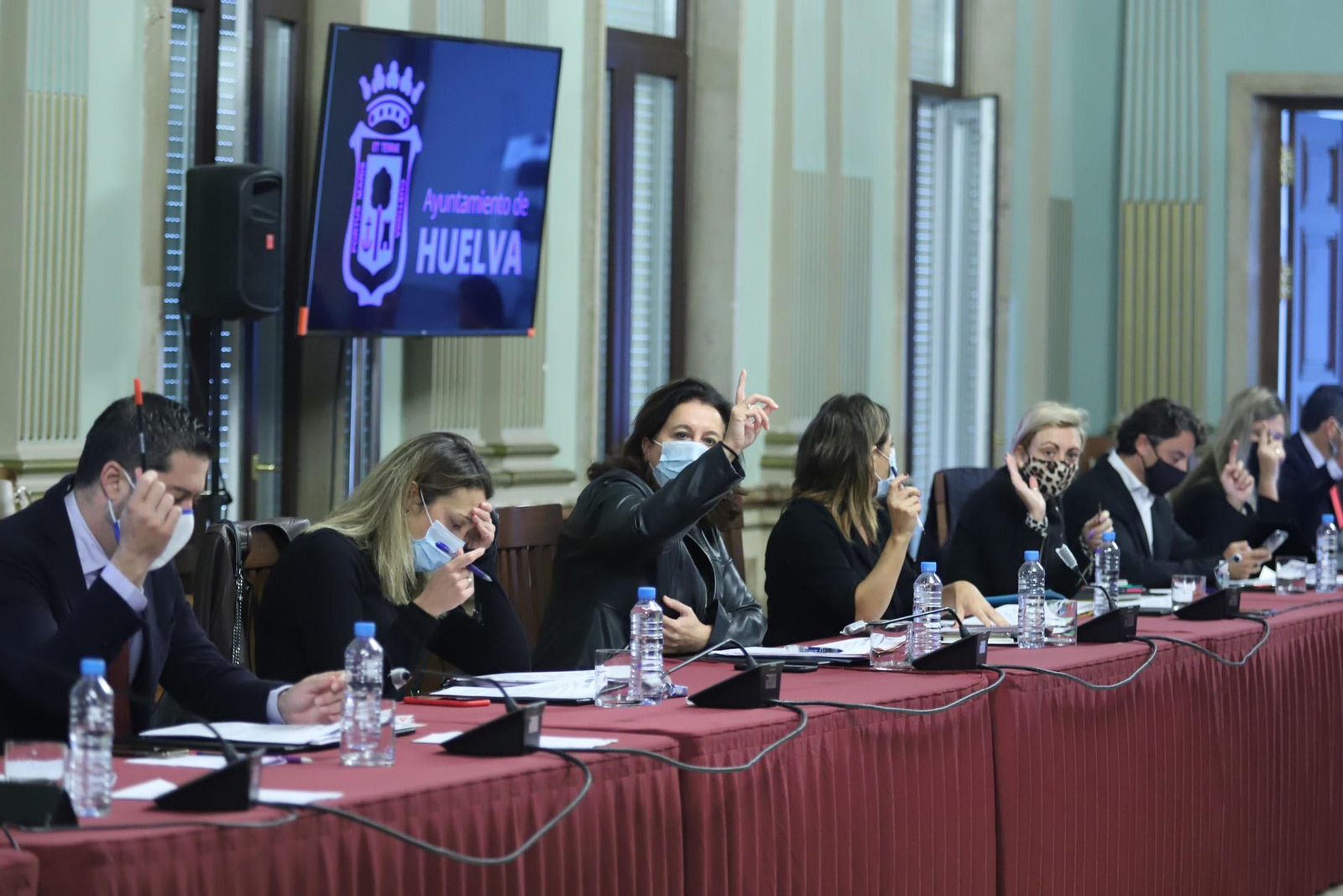 Imágenes del pleno celebrado en el Ayuntamiento de Huelva