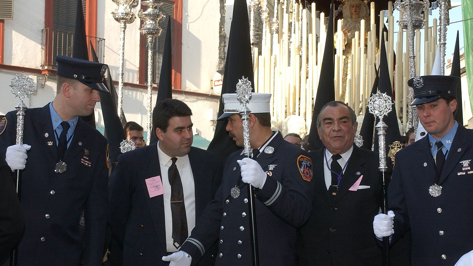 Bomberos de Nueva York en Sevilla meses después del 11-S.