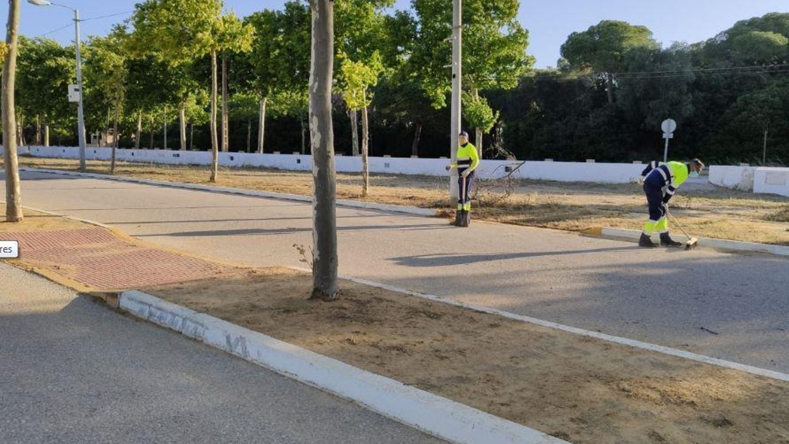 Puesta a punto del recinto ferial para el Mercadillo