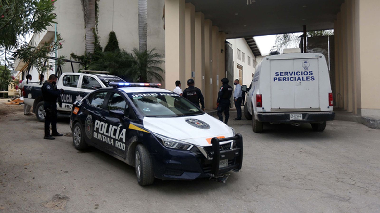 Agentes de Policía en la zona donde se registró el ataque.