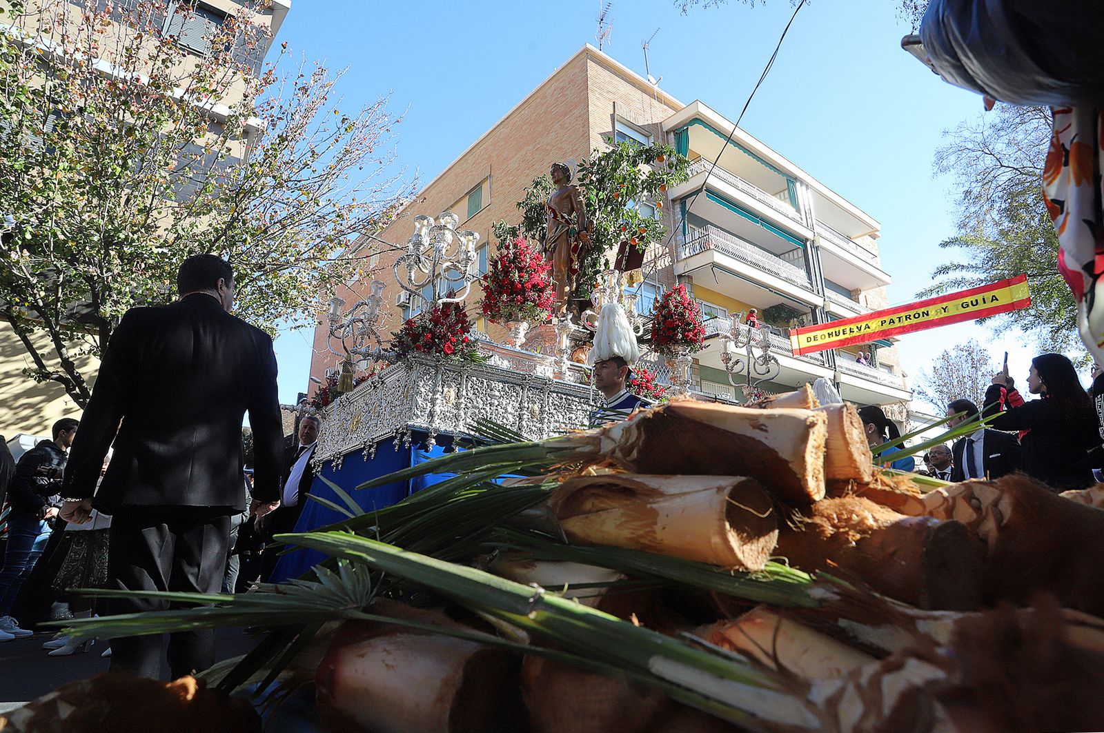Imágenes de la procesión de San Sebastián en Huelva