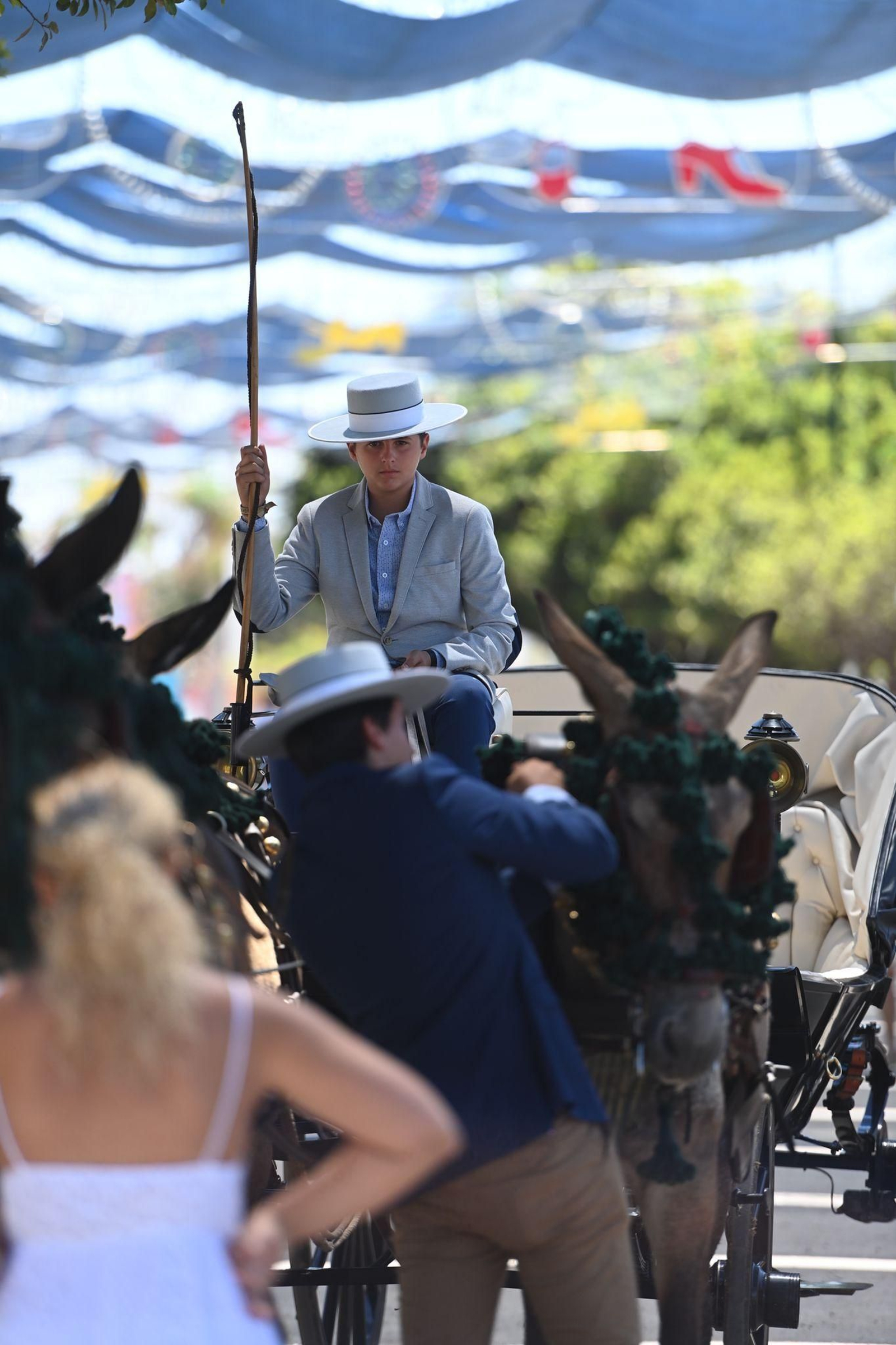 Las fotos del lunes festivo en la Feria en Málaga
