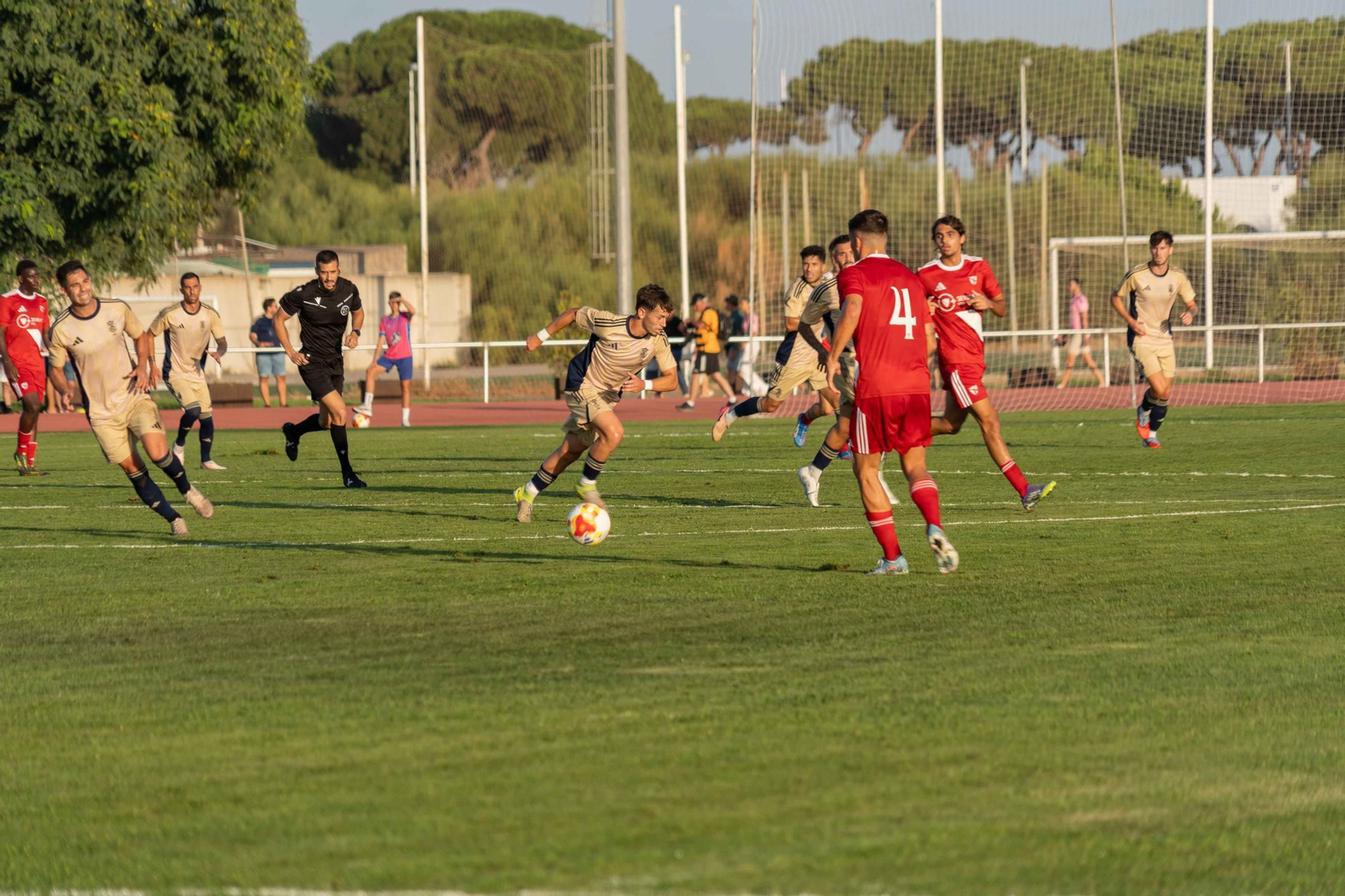 Imágenes del XXXIX Memorial Manuel González Rodríguez entre el Recreativo de Huelva - Sevilla Atlético