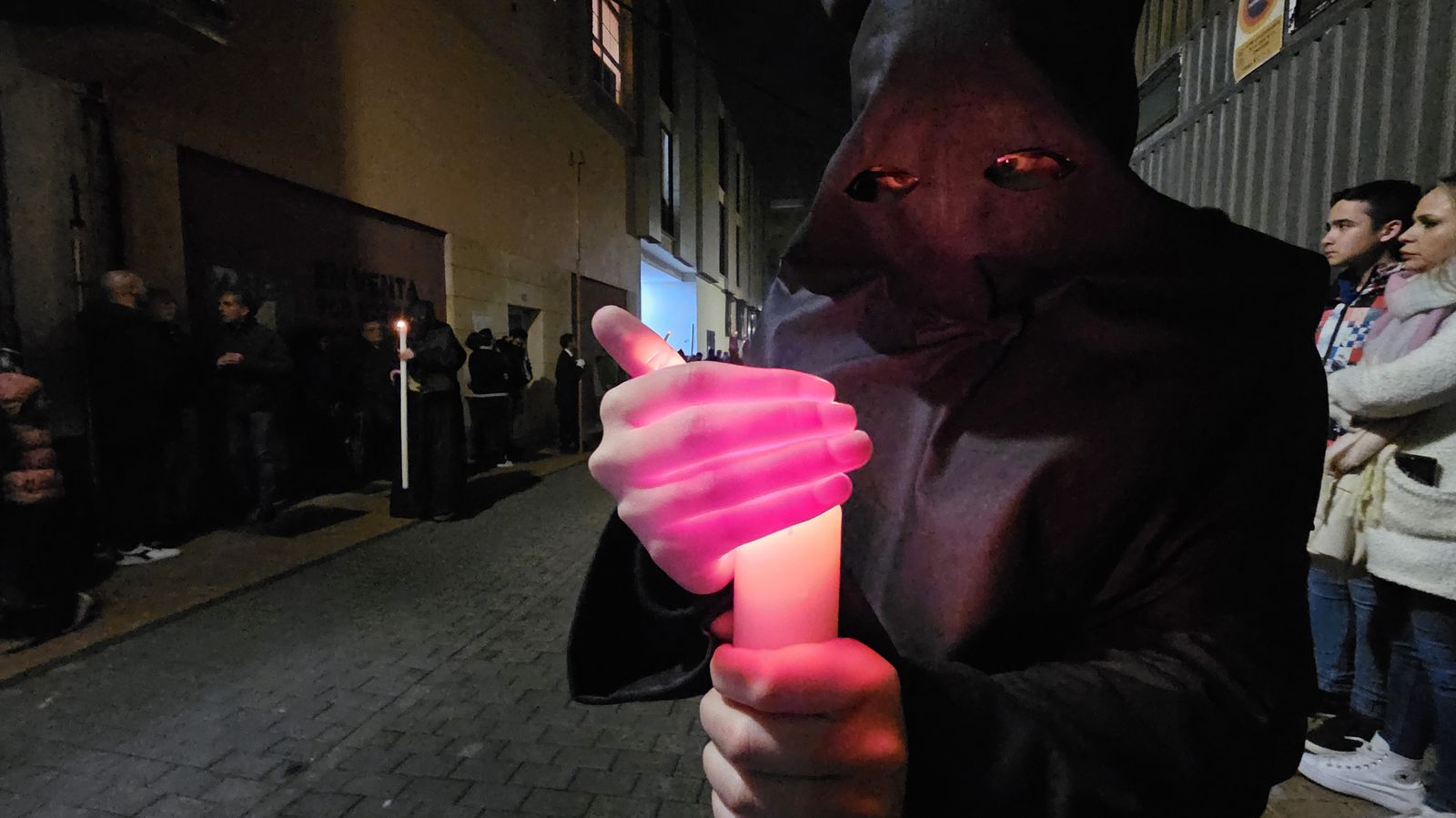 Fotos del Lunes Santo en La Línea: Cristo de la Esperanza y María Santísima de la Concepción (Silencio)