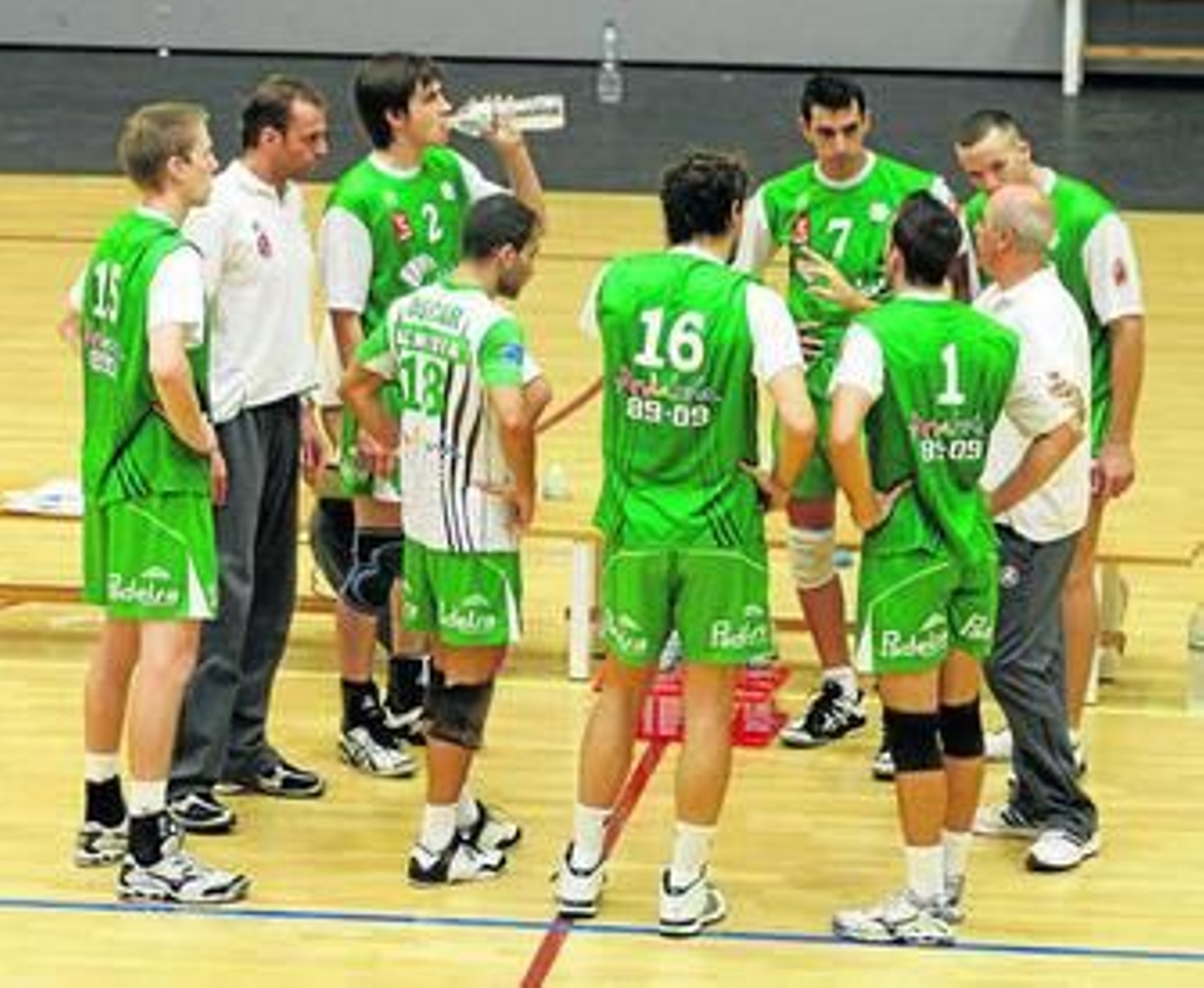 Los jugadores de Unicaja Almería se preparan a conciencia para afrontar un duro mes de diciembre.