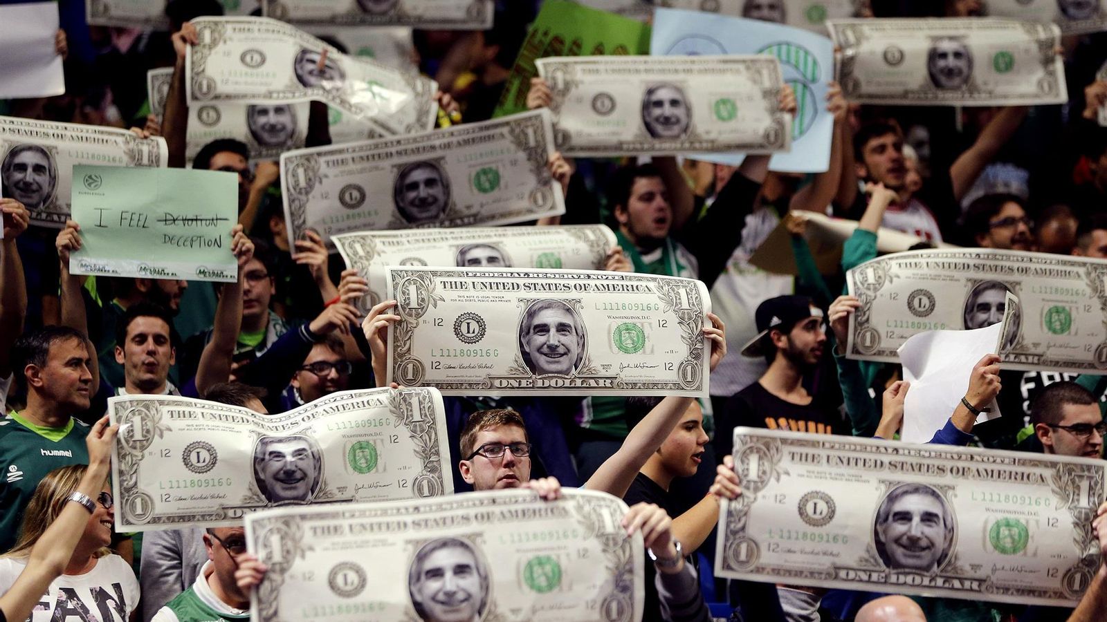 Los billetes de Bertomeu en el Carpena.