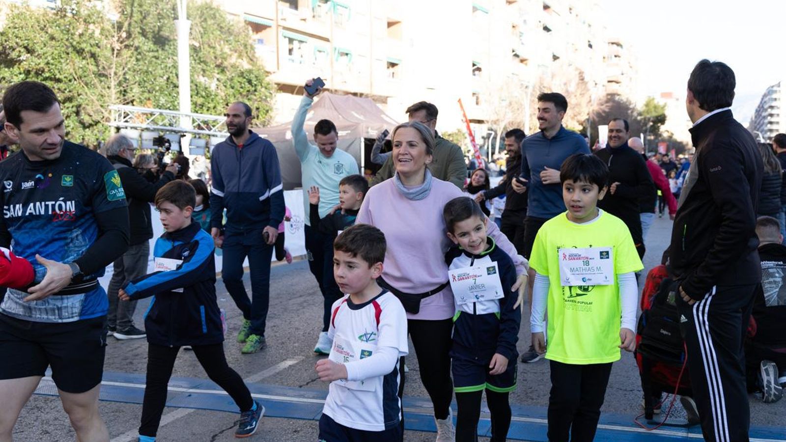 En imágenes: Los niños y niñas de los colegios de Jaén, protagonistas de la San Antón Escolar