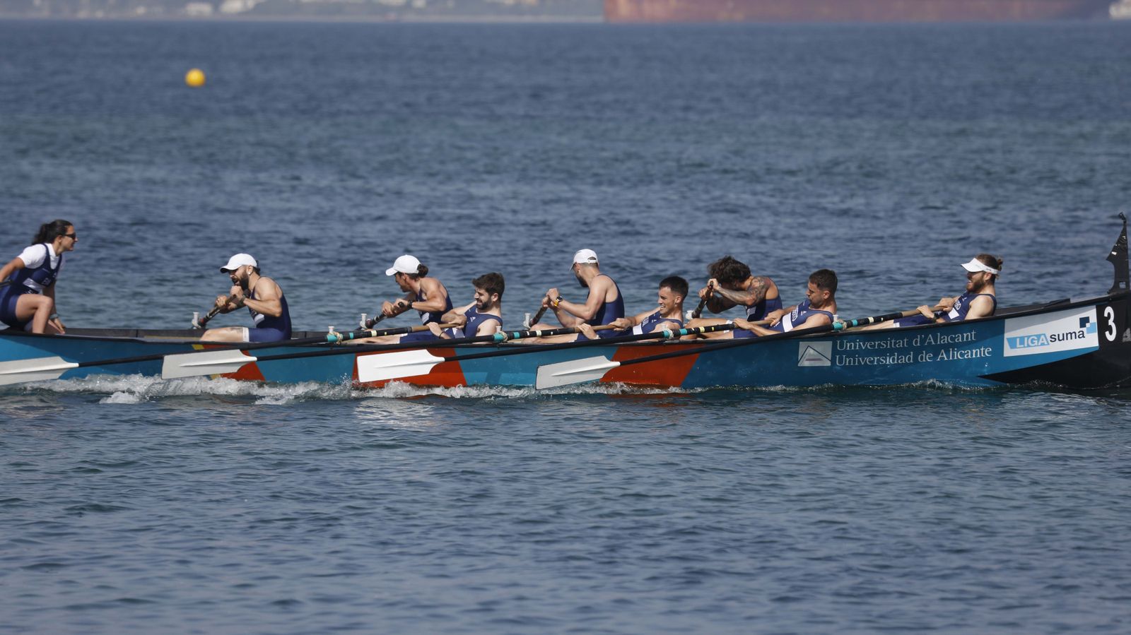 Las fotos de la segunda jornada del Campeonato de España de remo en banco fijo LLaut de La Línea