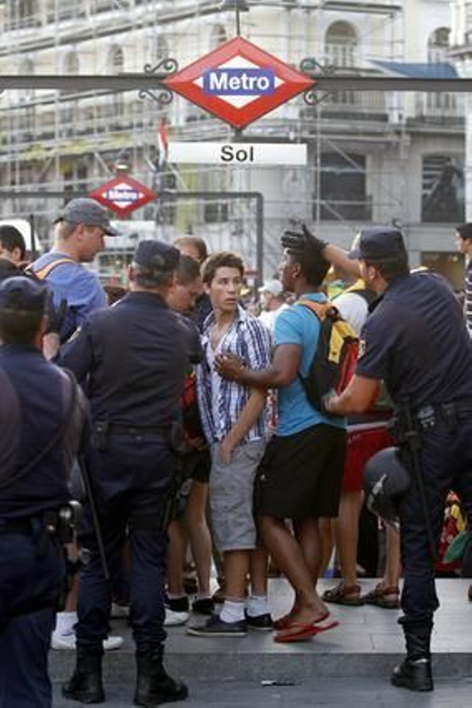 Desalojo de la Puerta del Sol.

Foto: EFE