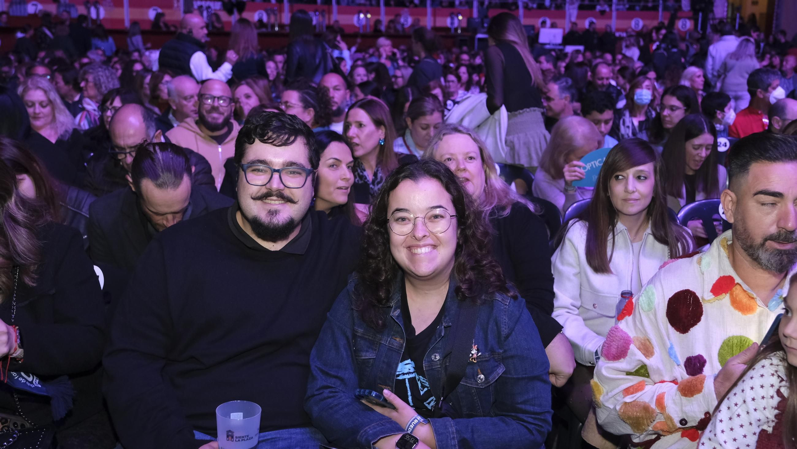 David Bisbal enamora a su Almería en el inicio de la gira 'Todo es Posible en Navidad', en fotografías