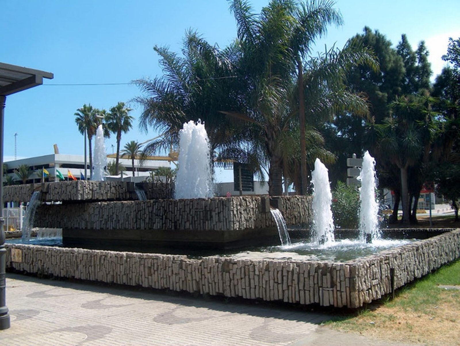 Fuente de la marina (desaparecida).