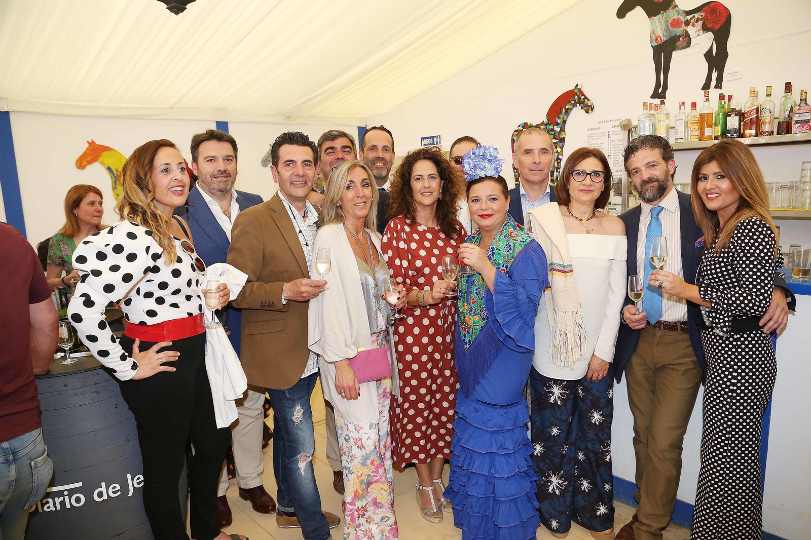 Jesús Huerta y la peña del Rocío ‘Los vigilantes de la playa’.