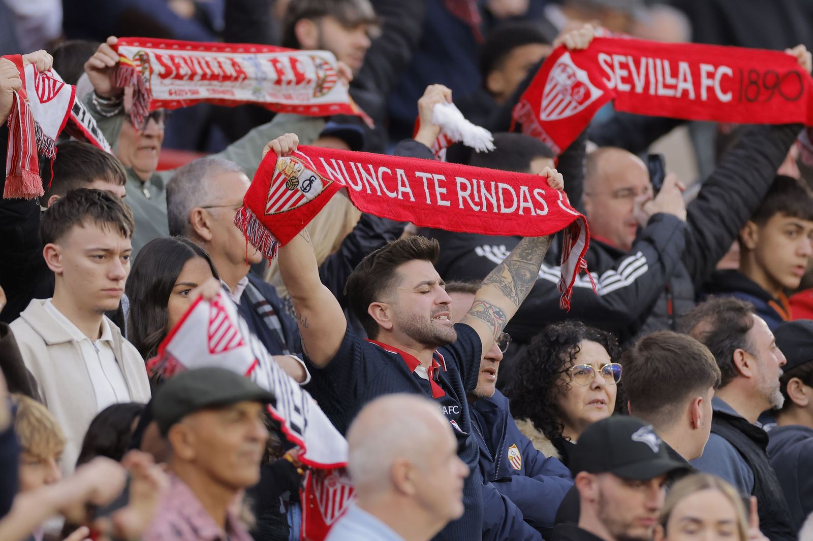 Búscate en las fotos del Sevilla fc - Rayo