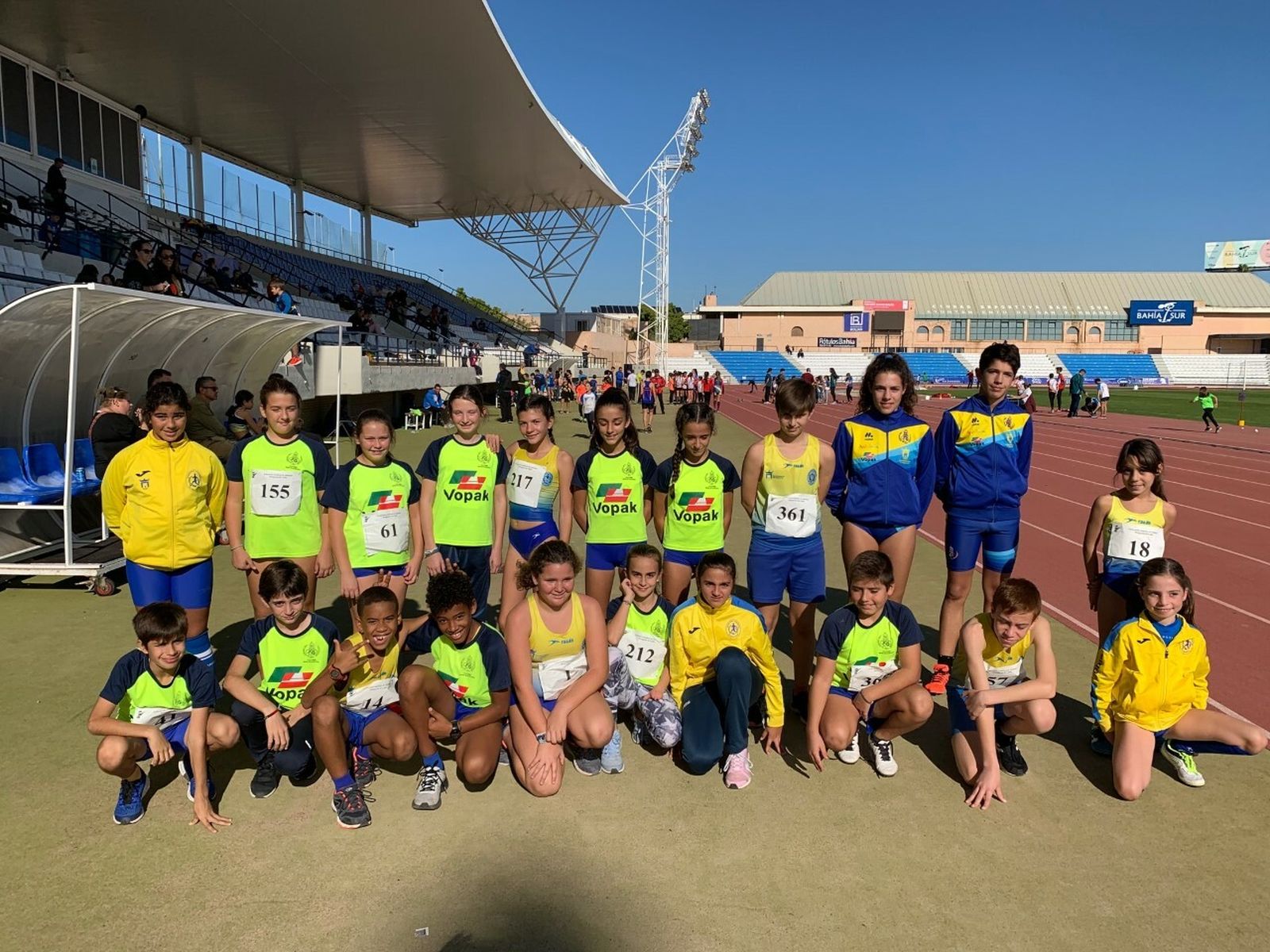 Los jóvenes atletas del Bahía de Algeciras.