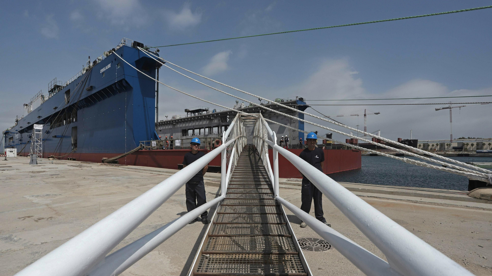 Las mejores fotos del nuevo dique flotante de Cernaval en San Roque