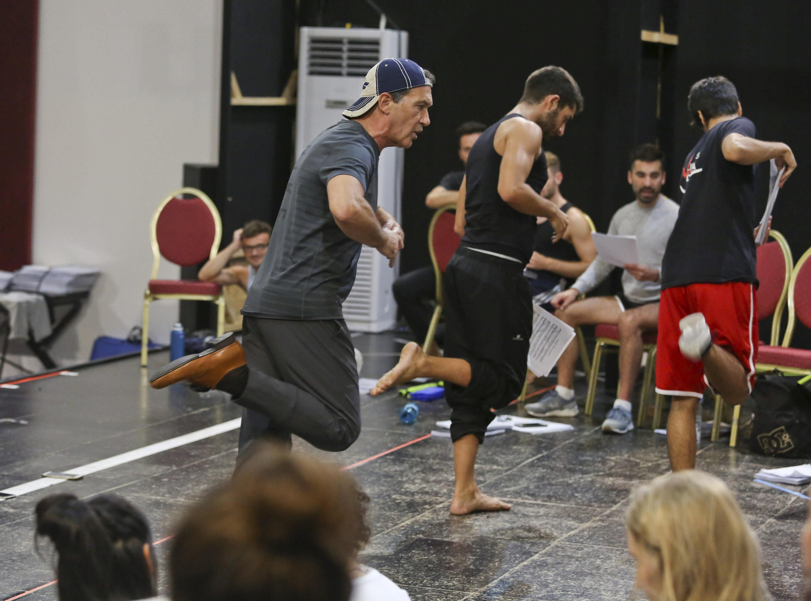 Ensayo con Antonio Banderas de la obra que estrenará el Teatro del Soho
