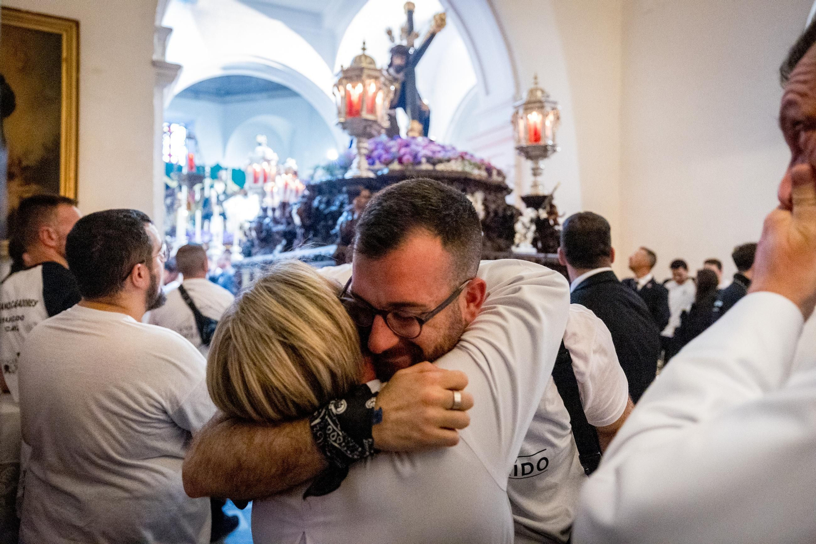 Imágenes de la hermandad del Caído, que decide no salir, en la Semana Santa de Cádiz 2025
