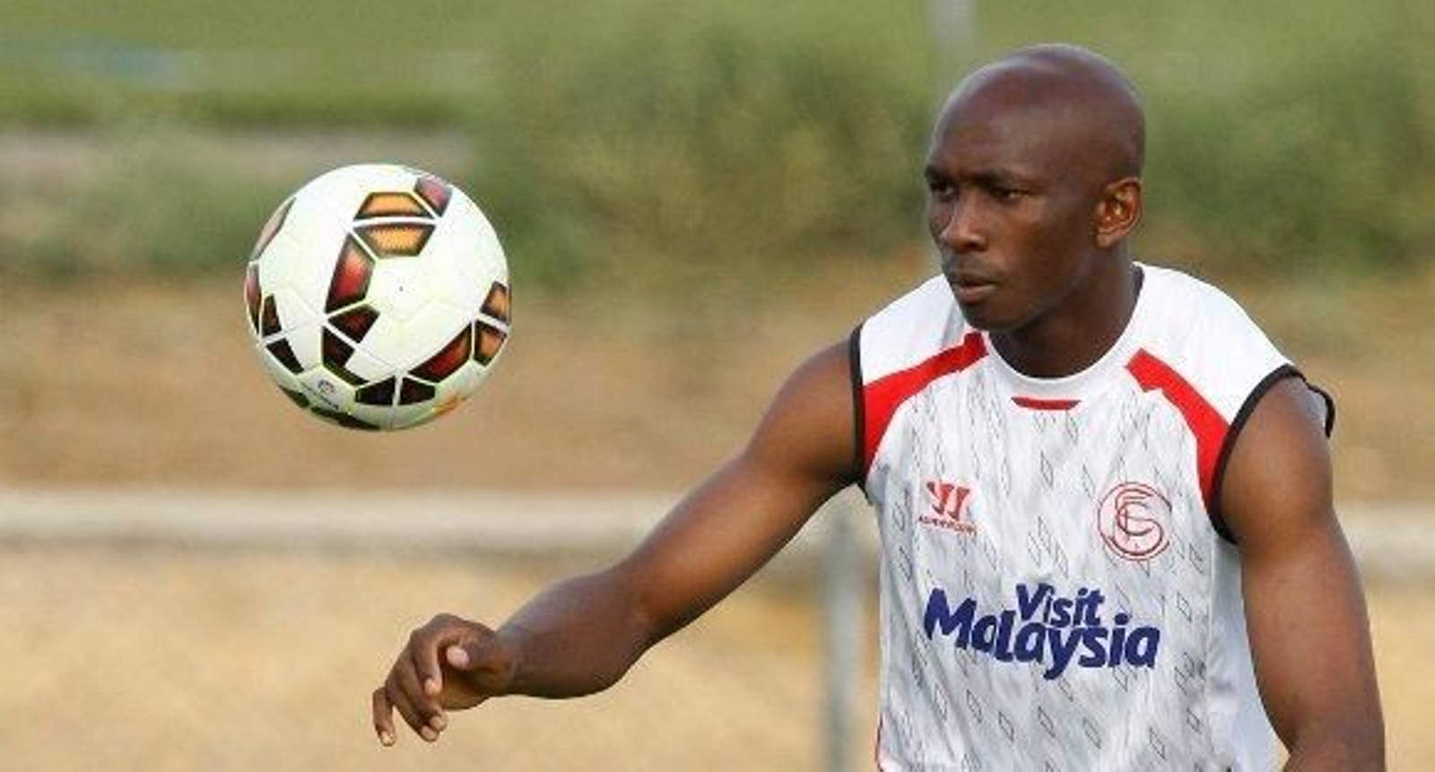 M'Bia, para lo bueno y lo malo