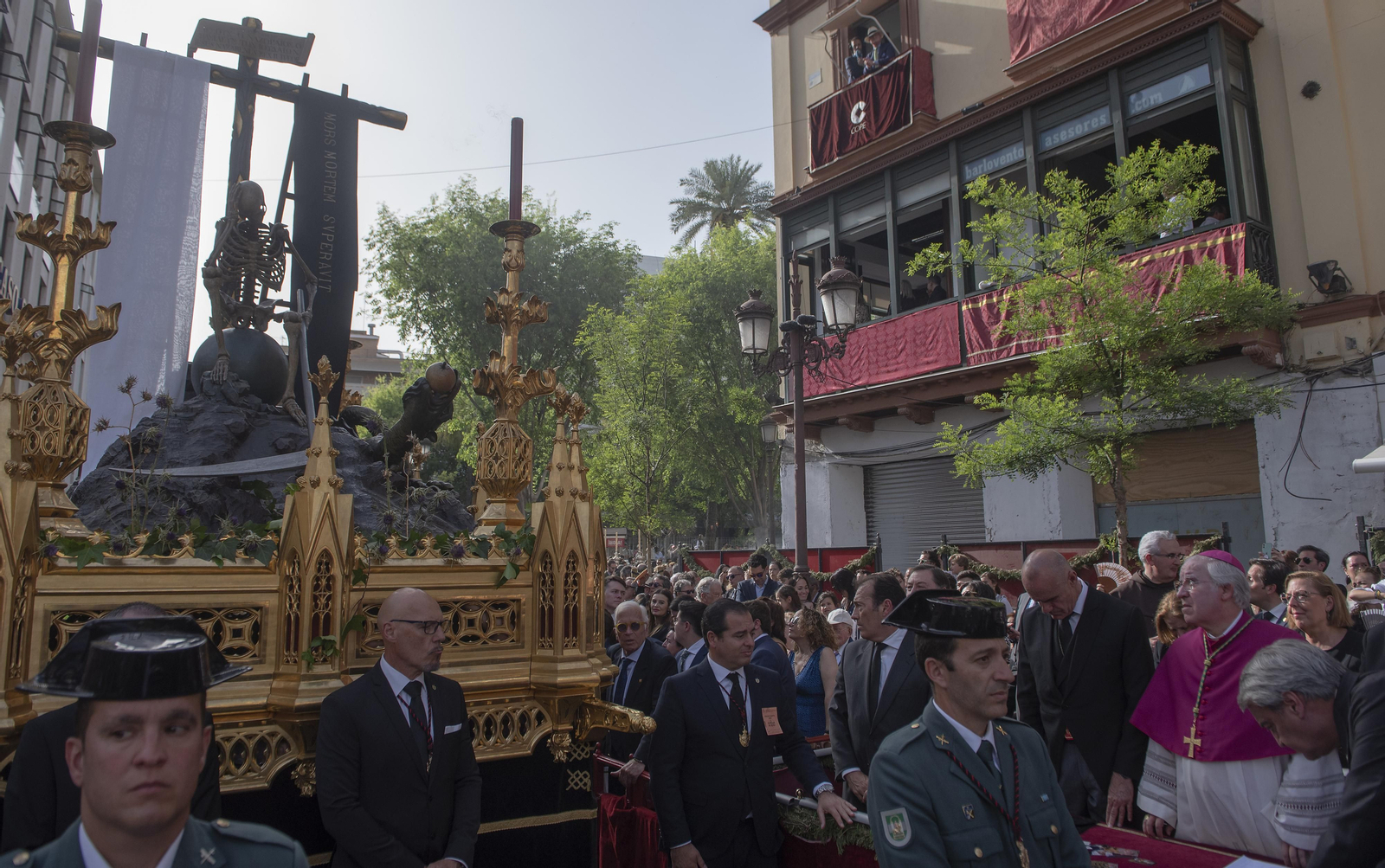 Las imágenes del Santo Entierro Grande por la Campana