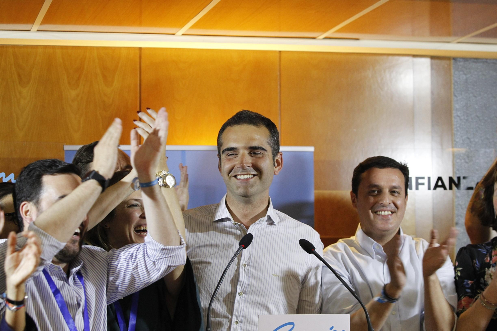 Fotogalería Elecciones Municipales. Sede PP Hotel AC. Almería