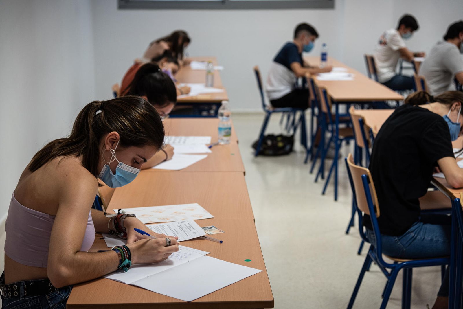 El final de los exámentes marca la tensa espera de los preuniversitarios