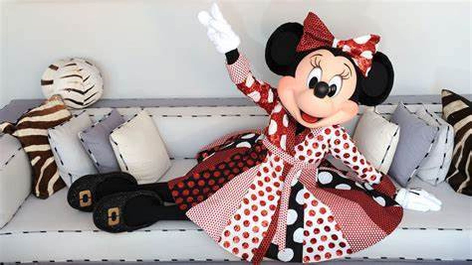 El vestido de Minnie para su 90 cumpleaños.