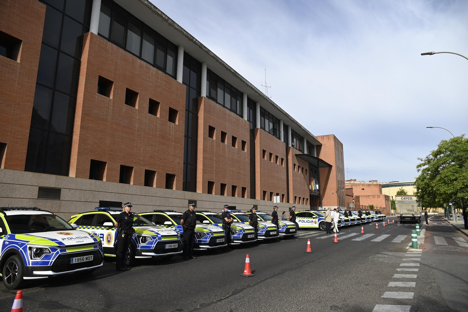 Los nuevos coches de la Policía Local de Córdoba, en imágenes