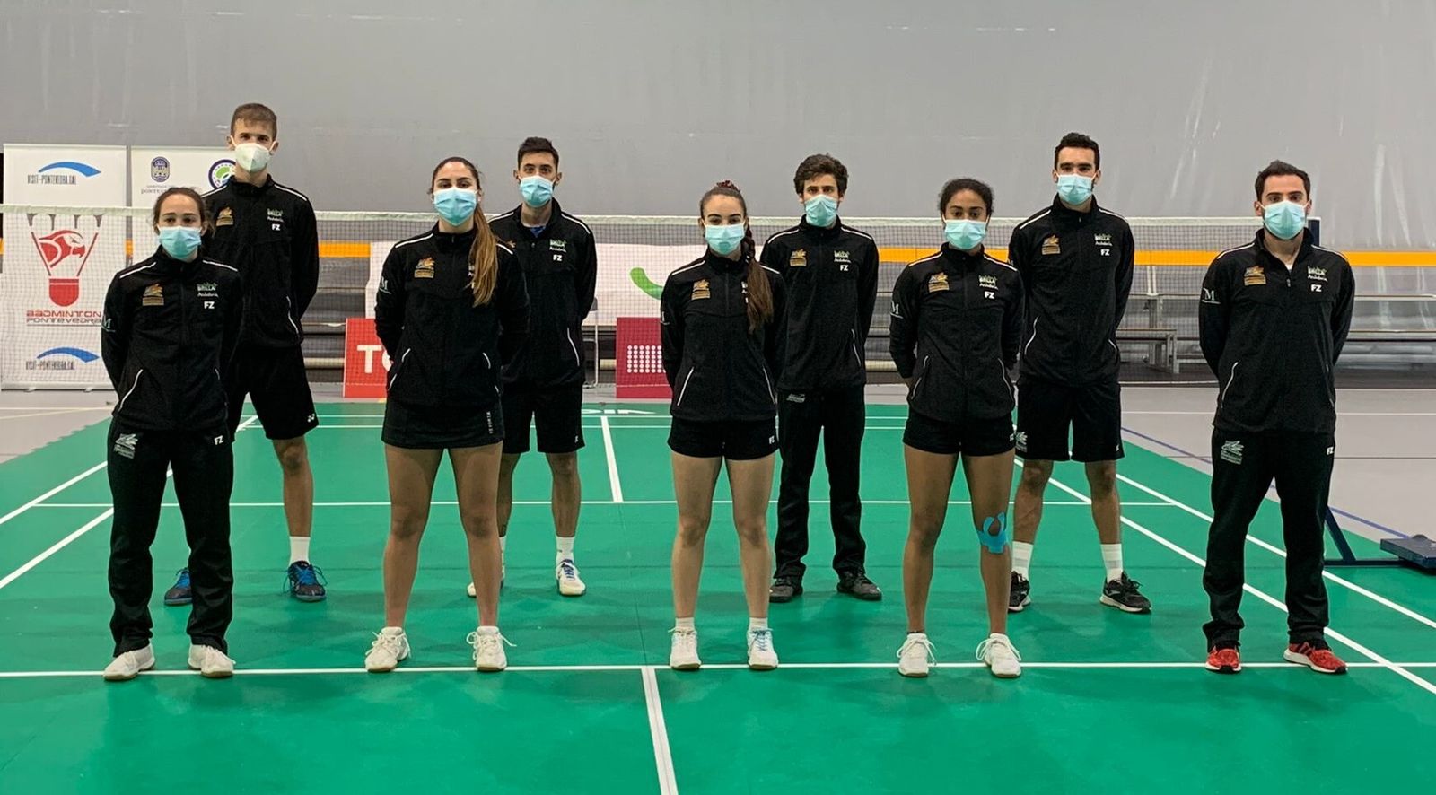 Jugadores del Bádminton Benalmádena.