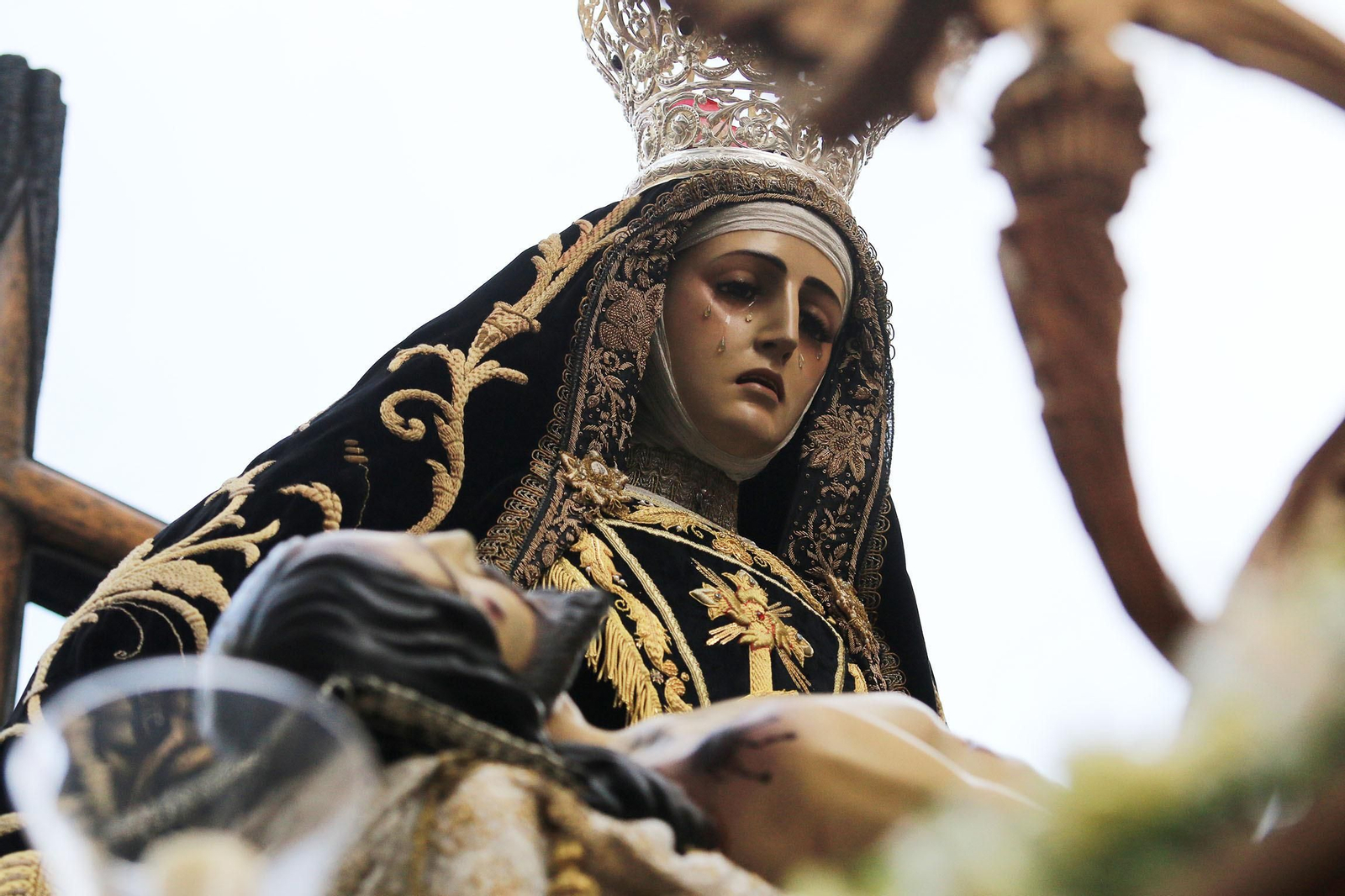 La procesión de Las Angustias, en imágenes