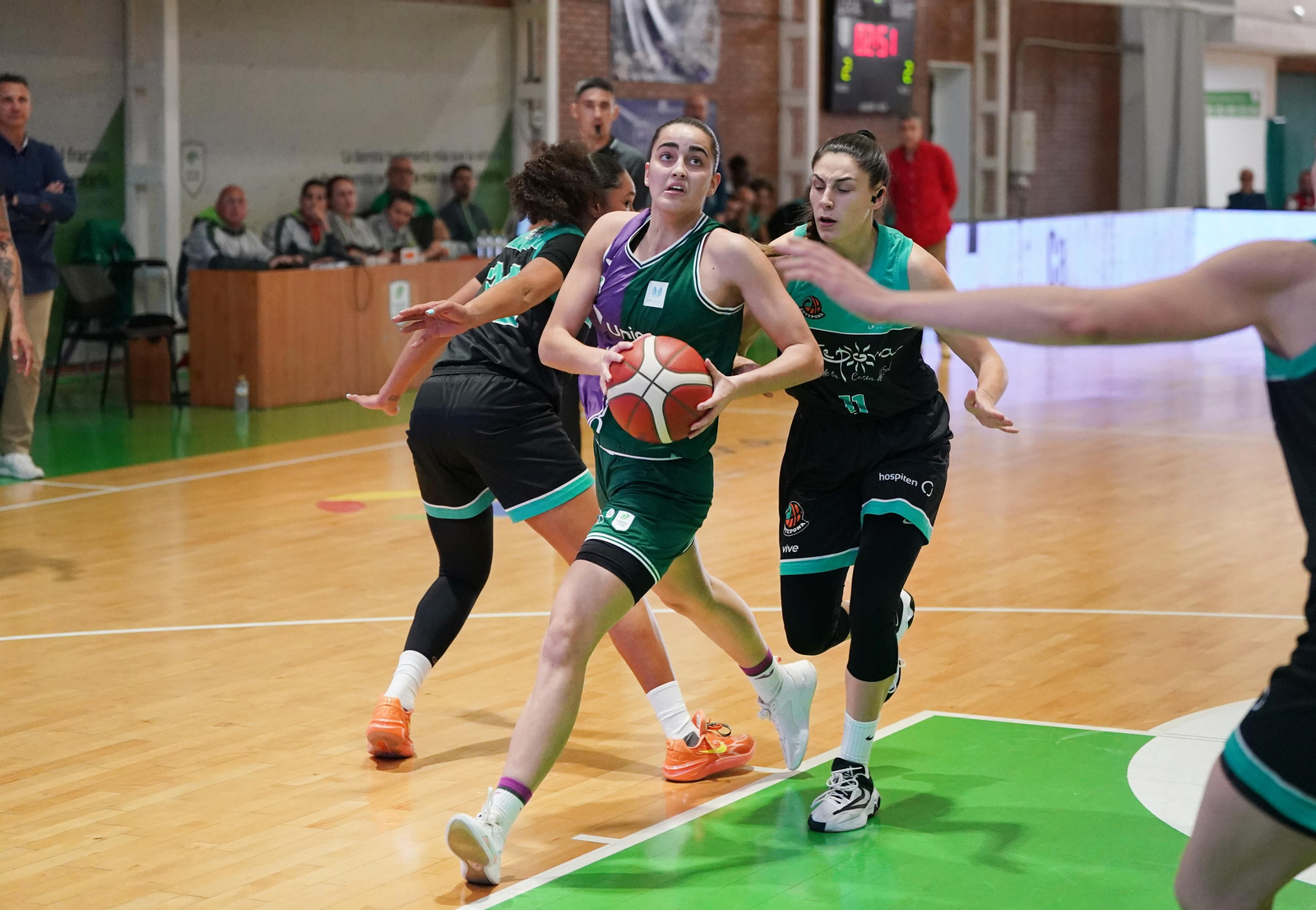 El Unicaja Mijas - CAB Estepona, en fotos