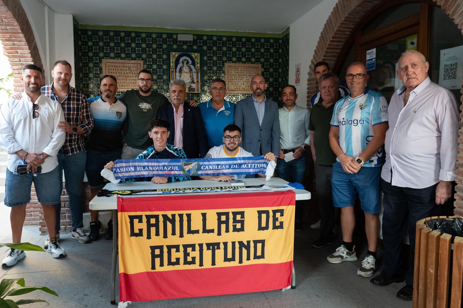 Nace la Peña Malaguista de Canillas de Aceituno con Aaron Ochoa de padrino