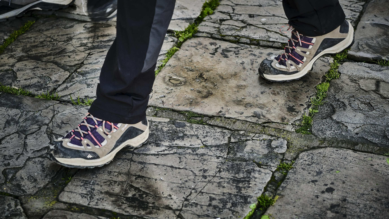 Estado del pavimento en plaza de la Catedral