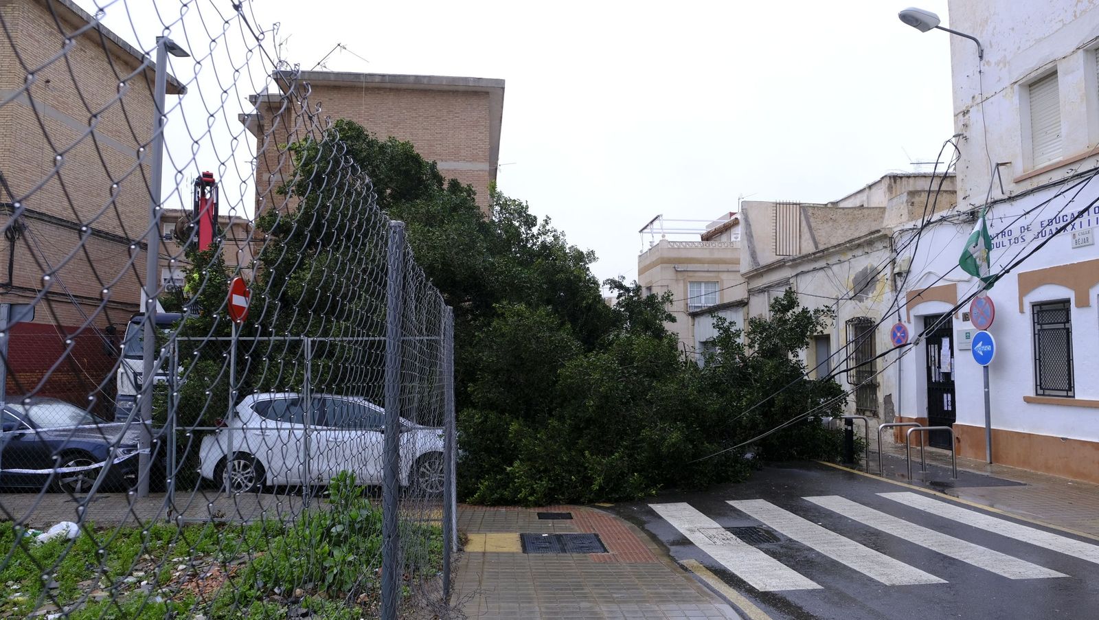 La Borrasca Leonardo se ensaña con Almería, en imágenes