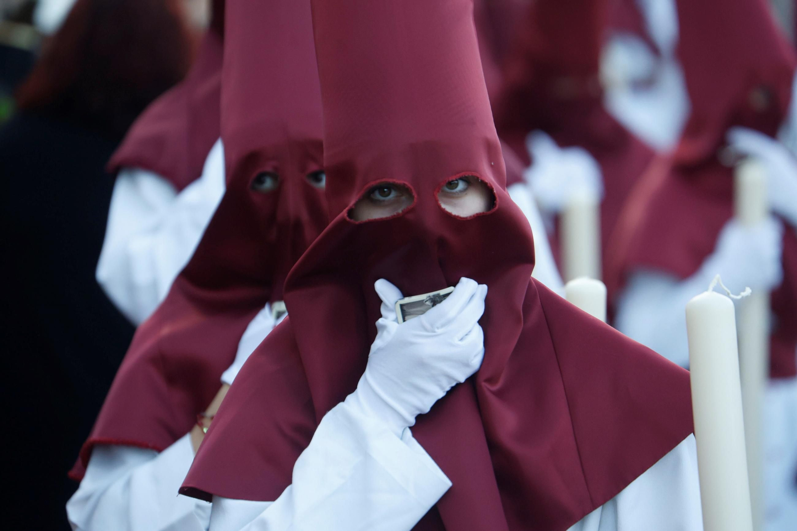 La procesión del Descendimiento en este Viernes Santo de Córdoba, en imágenes