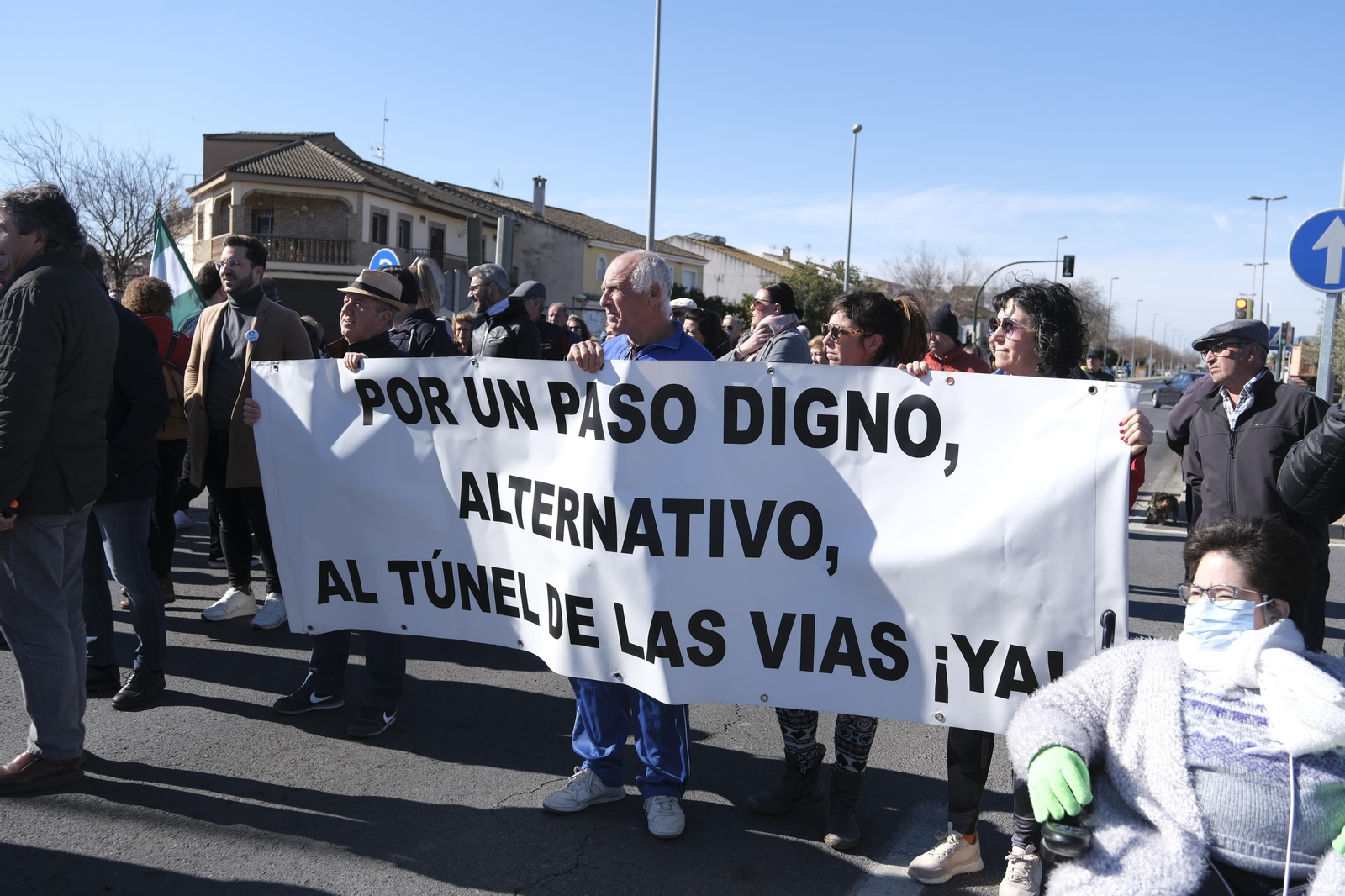 La protesta de los vecinos de Villarrubia, en imágenes
