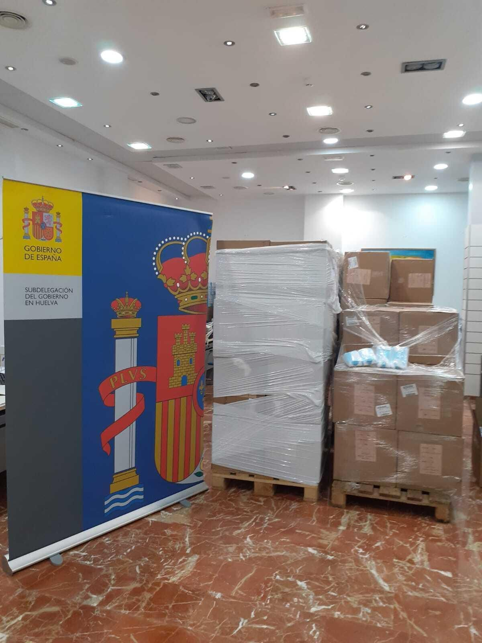 La Subdelegación del Gobierno repartirá 116.000 mascarillas en los nodos de transporte público