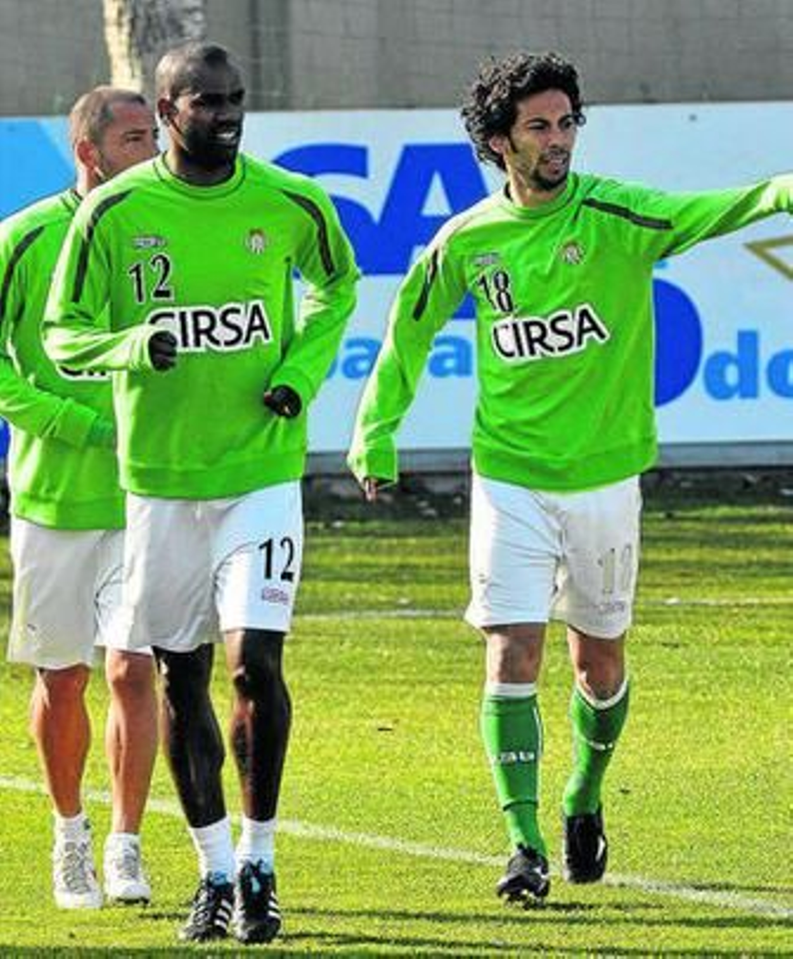 Paulao e Iriney realizan carrera en la ciudad deportiva.