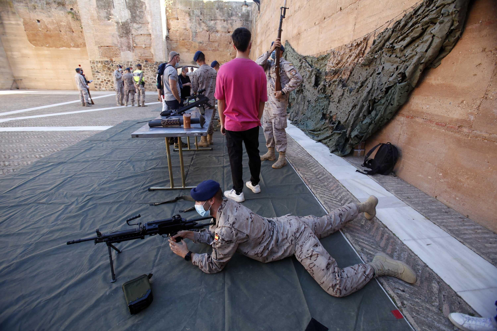 La Guardia Real se despliega por lugares emblemáticos de la provincia de Huelva.