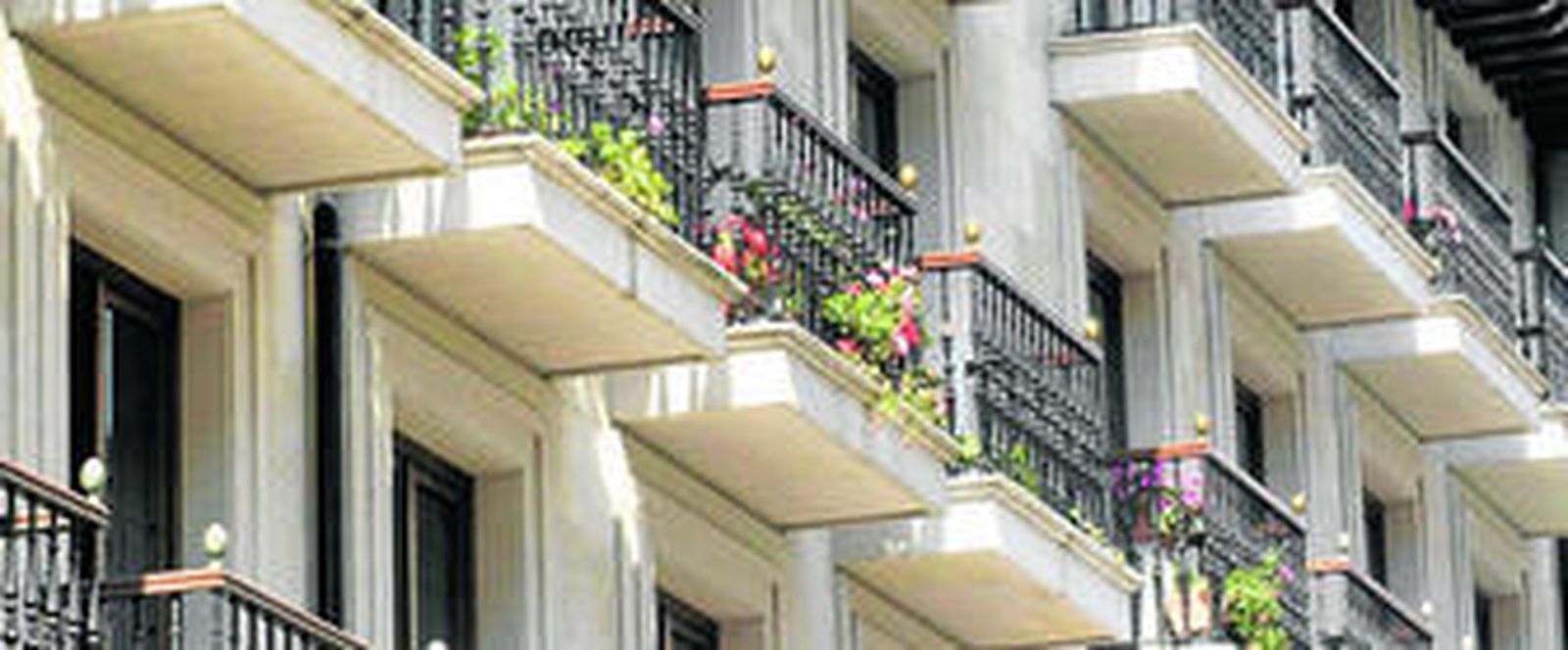 Granada es la segunda capital andaluza donde menos se han reducido los precios este último año.