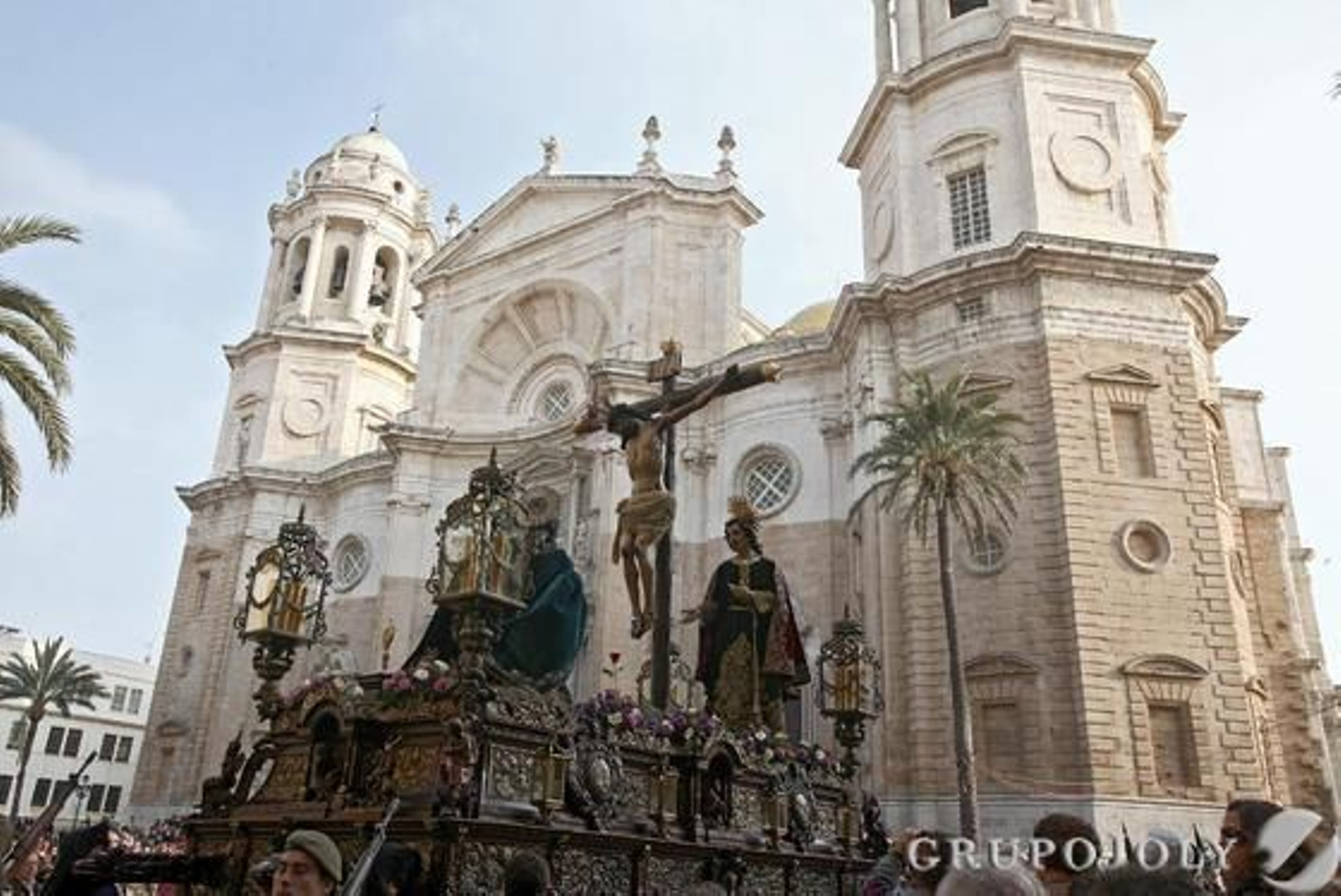Venerable, Real, Militar y Nacional Cofradía del Santísimo Cristo de la Piedad y María Santísima de las Lágrimas.

Foto: Jesus Marin