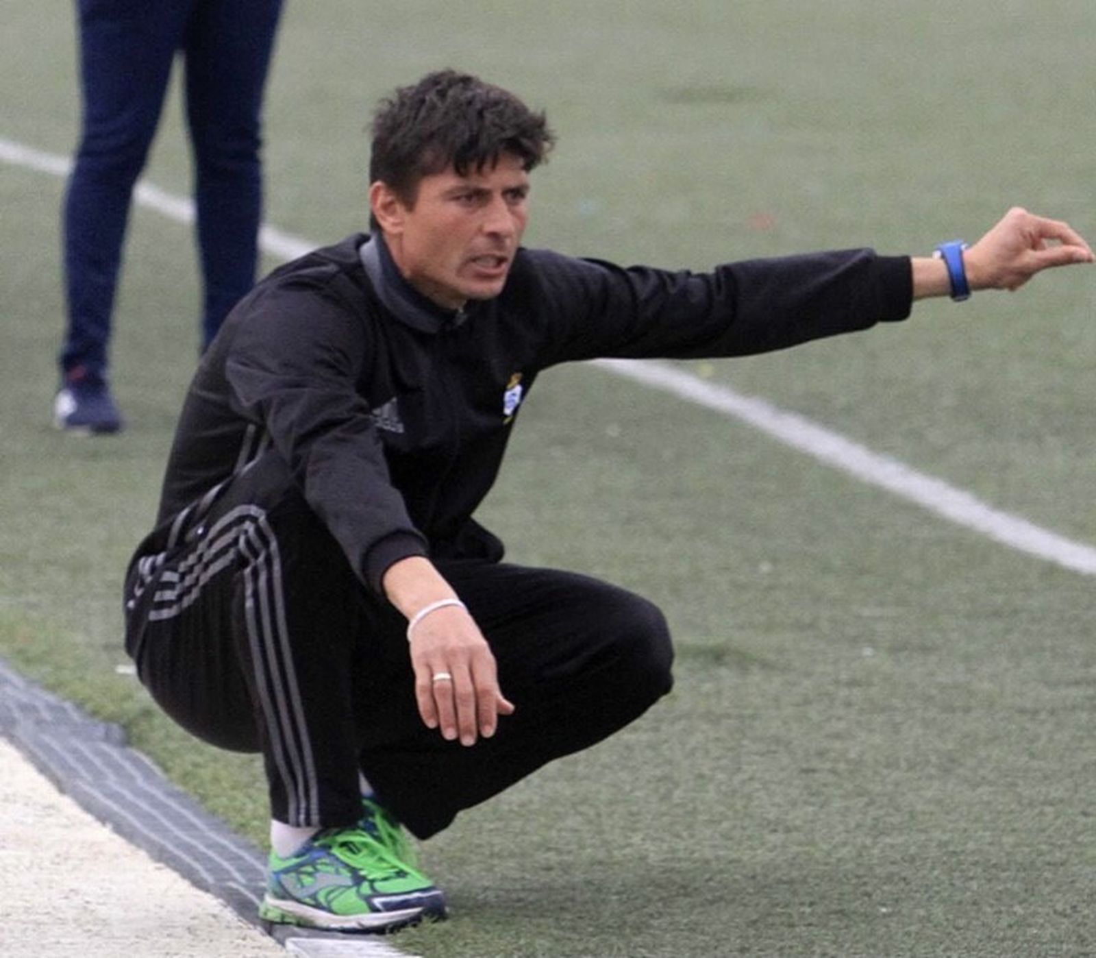 Jesús Vázquez, durante un partido como entrenador del Atlético Onubense.