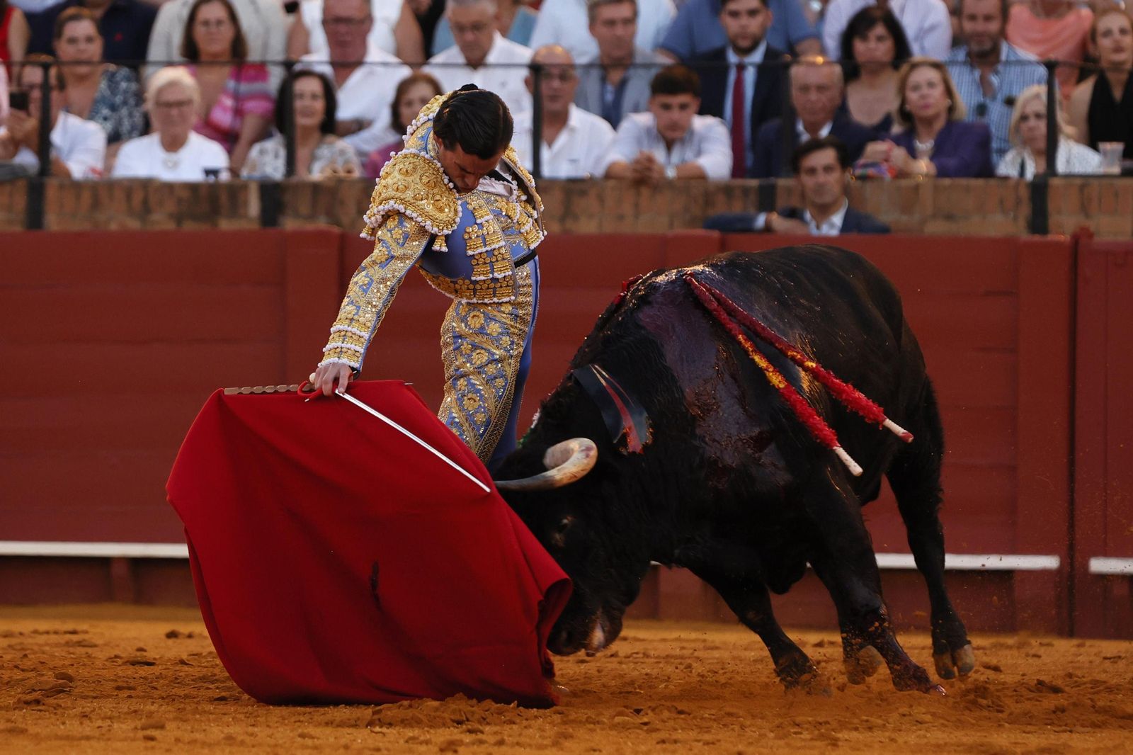 Las imágenes del primer festejo de San Miguel