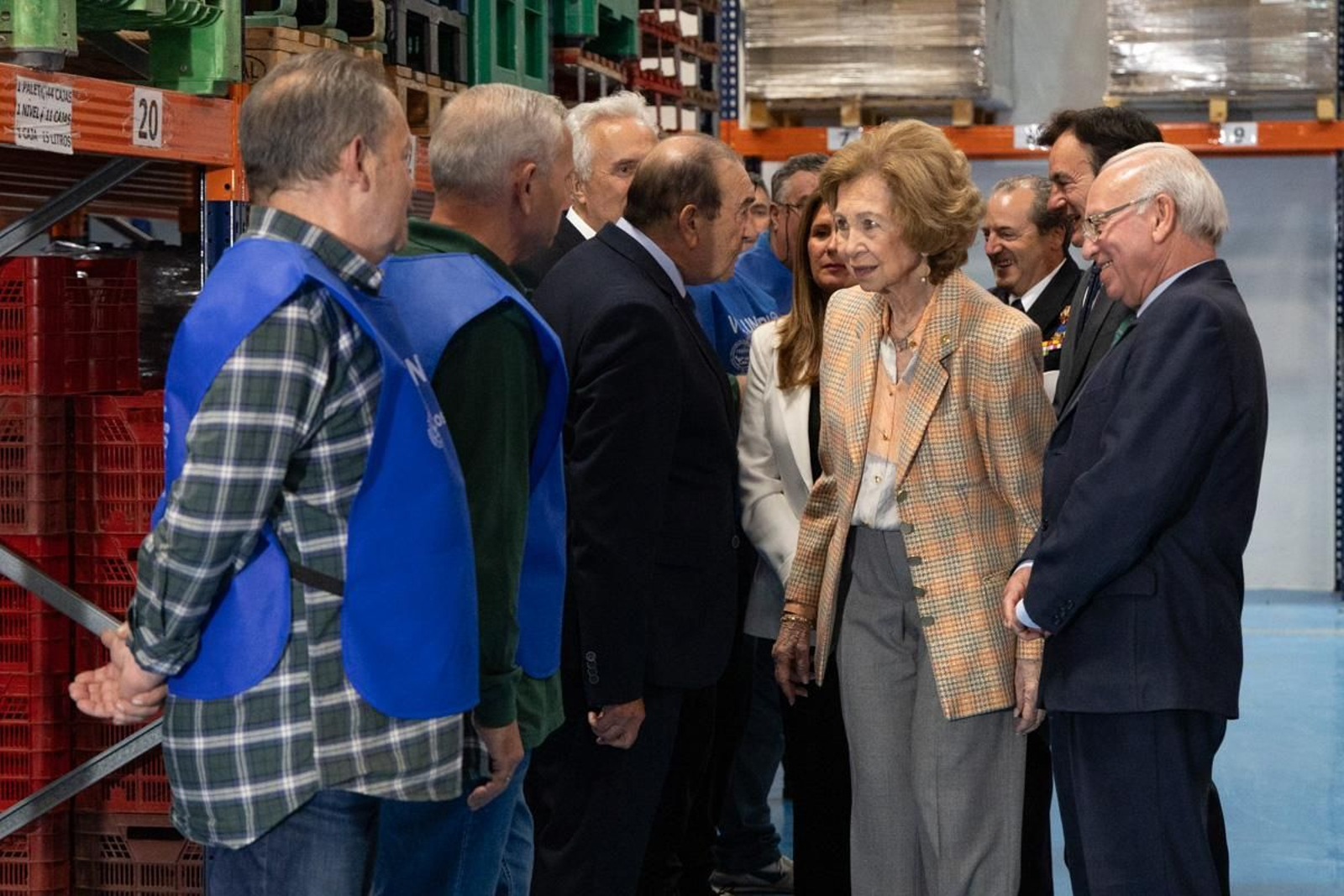 Visita de la Reina Sofía a las instalaciones del Banco de España, en imágenes