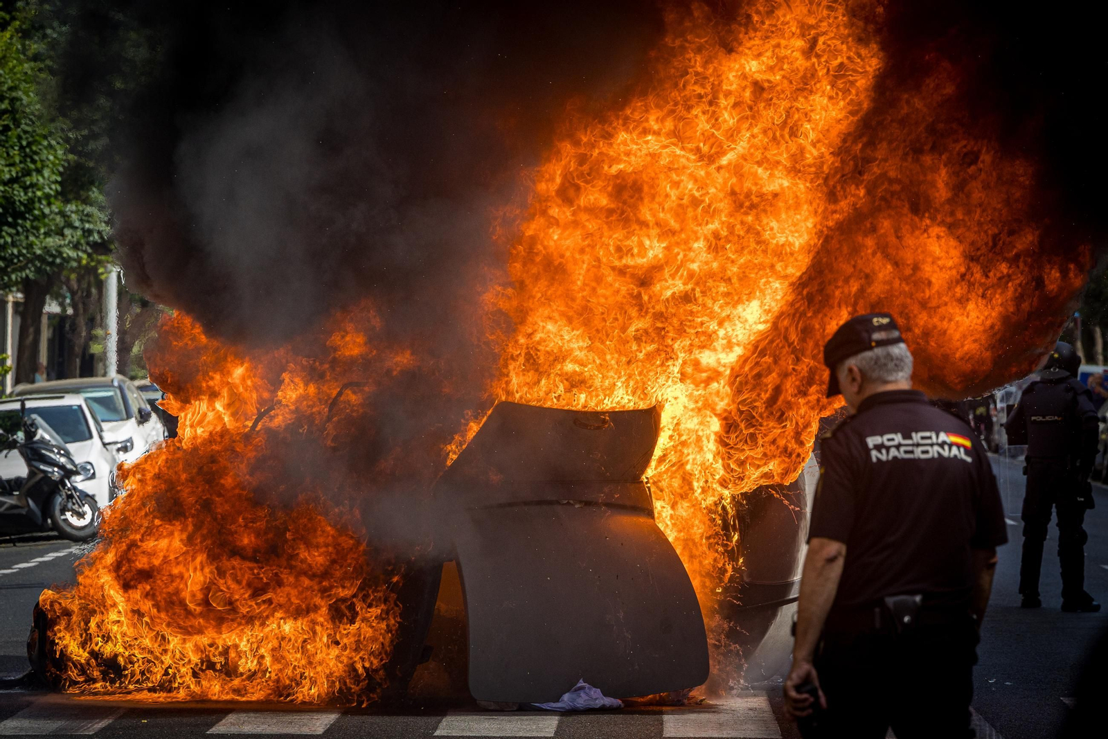 Imágenes del primer día de huelga de los trabajadores del sector del metal en Cádiz Imágenes del primer día de huelga de los trabajadores del sector del metal en Cádiz