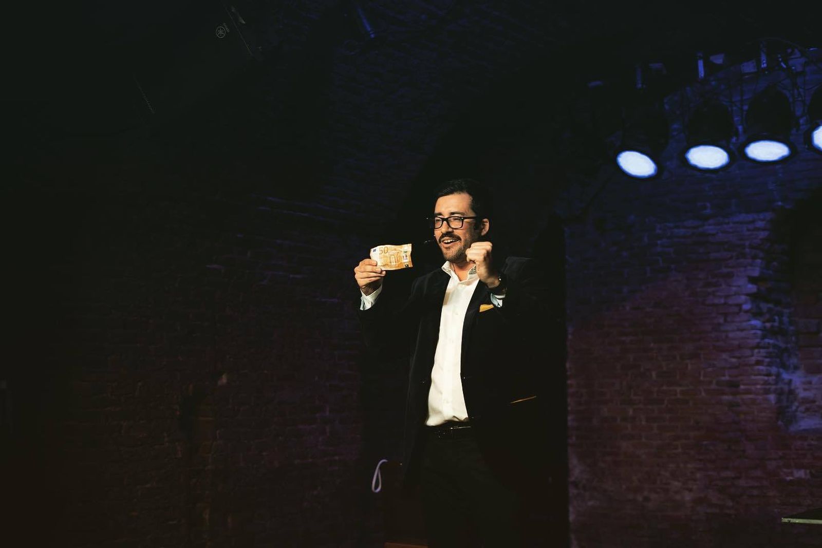 'El Entretenedor' de Borjo Meyer.