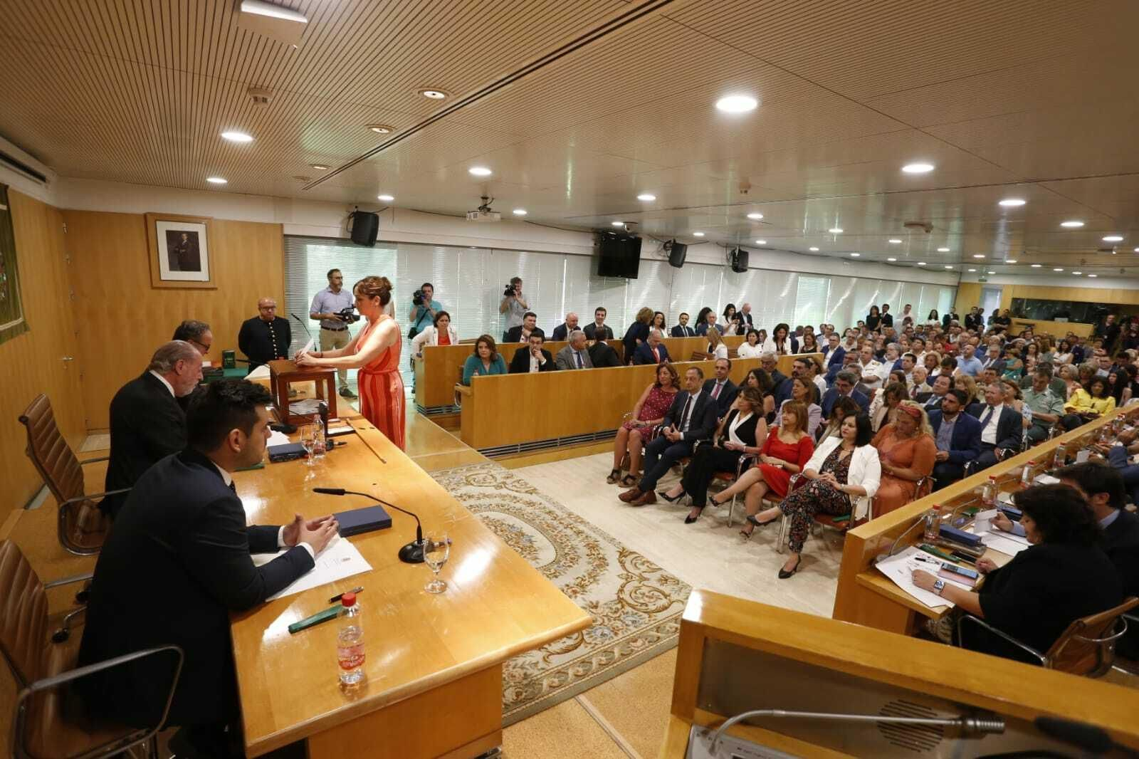 Las imágenes del pleno de constitución de la Diputación de Sevilla