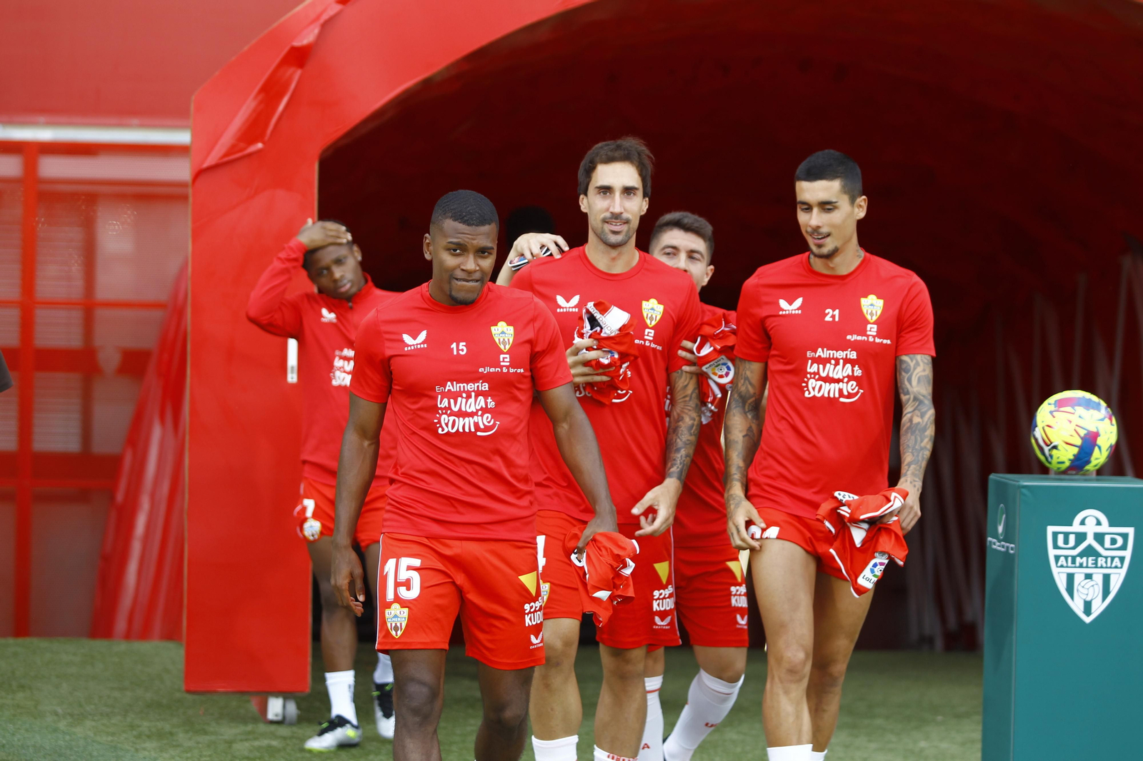 Imágenes del partido U.D. Almería-Elche C.F.