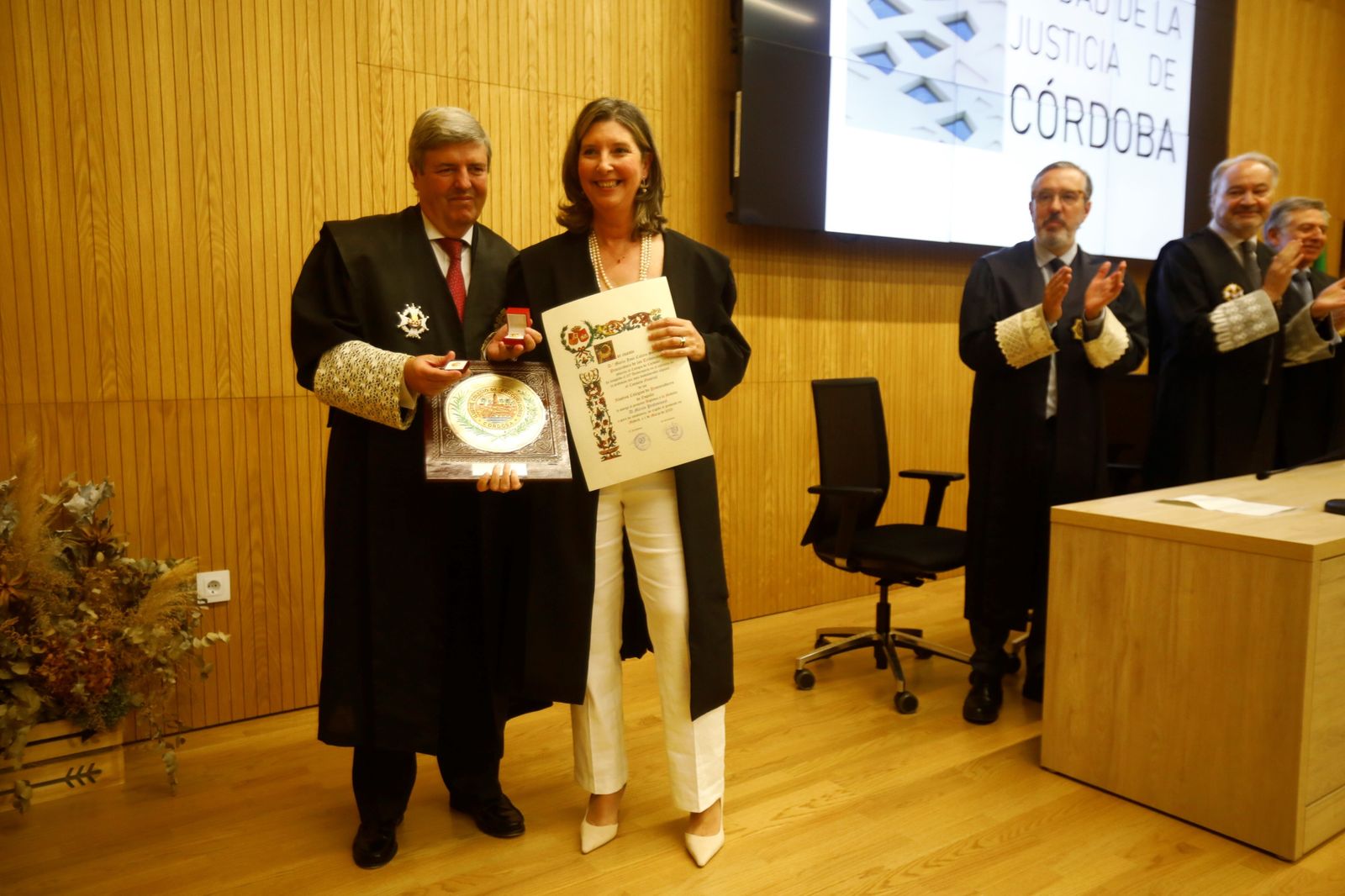 Las imágenes del reconocimiento a los procuradores de Córdoba en el día de su patrona
