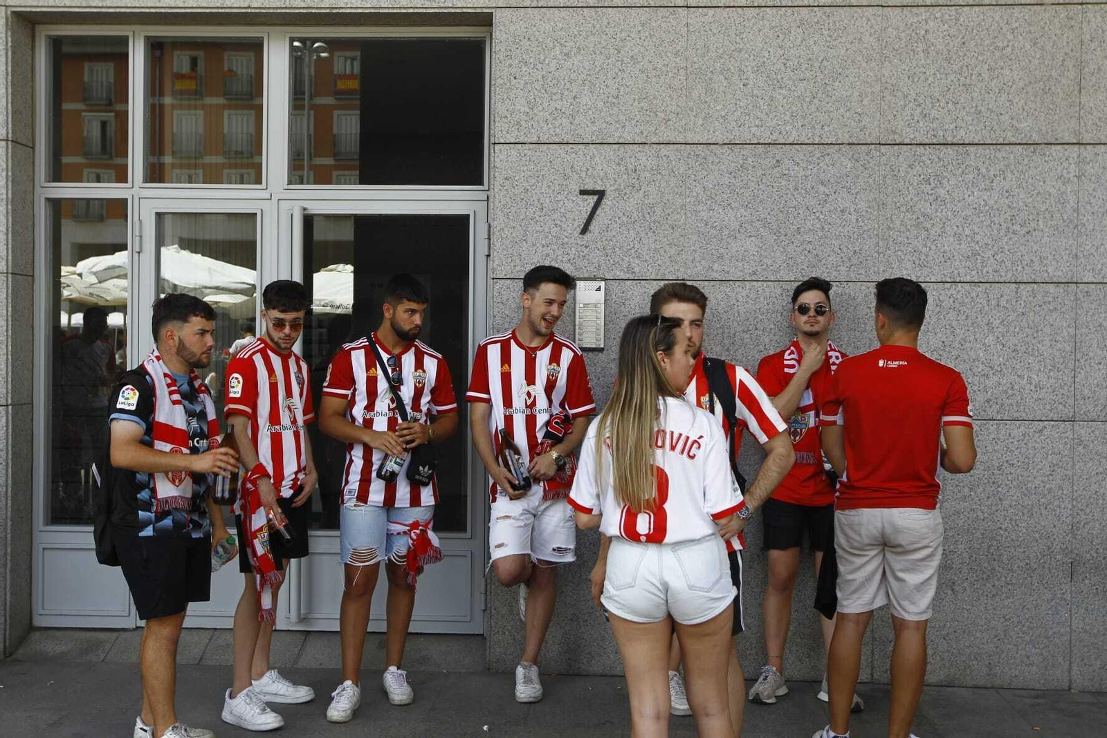 Imágenes de la afición del Almería en Leganés